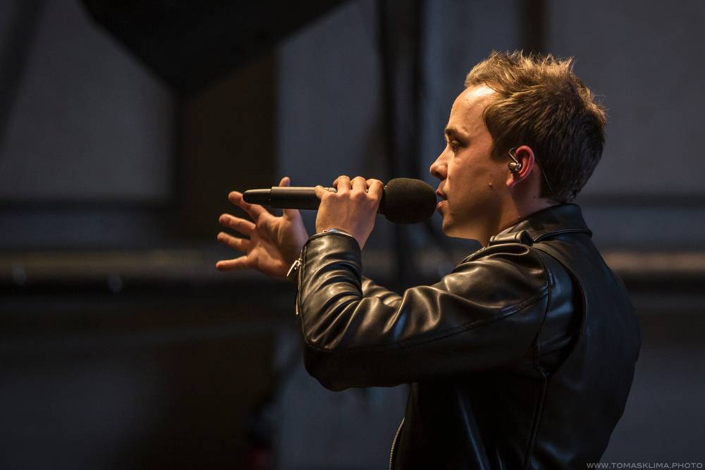 Hudební ceny Žebřík moderovali Jakub Kohák a Iva Pazderková, sošky sbírali Tomáš Klus, Ewa Farna a další