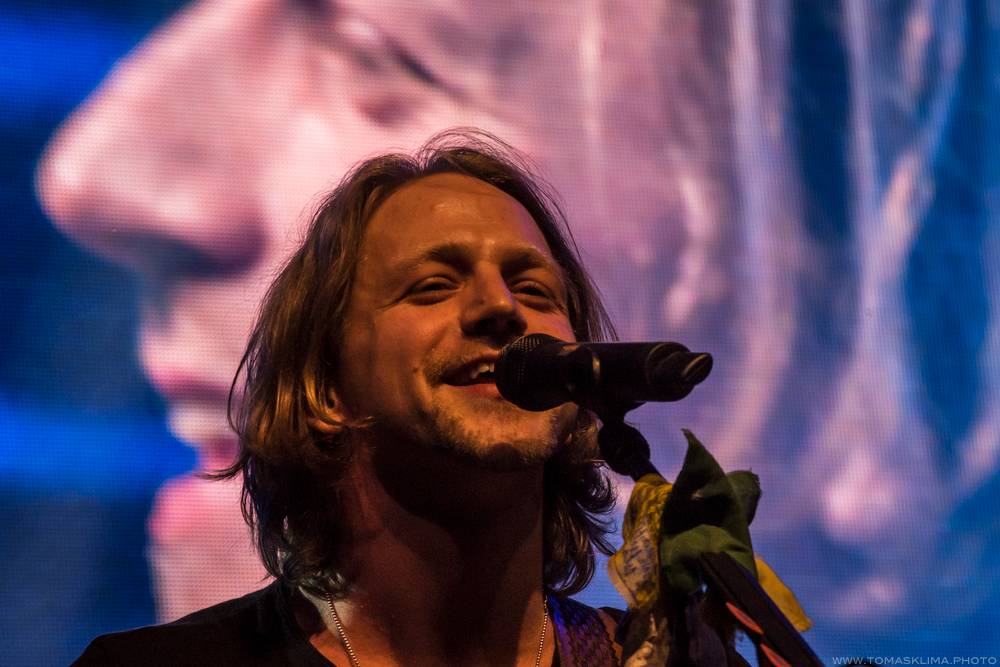 Hudební ceny Žebřík moderovali Jakub Kohák a Iva Pazderková, sošky sbírali Tomáš Klus, Ewa Farna a další