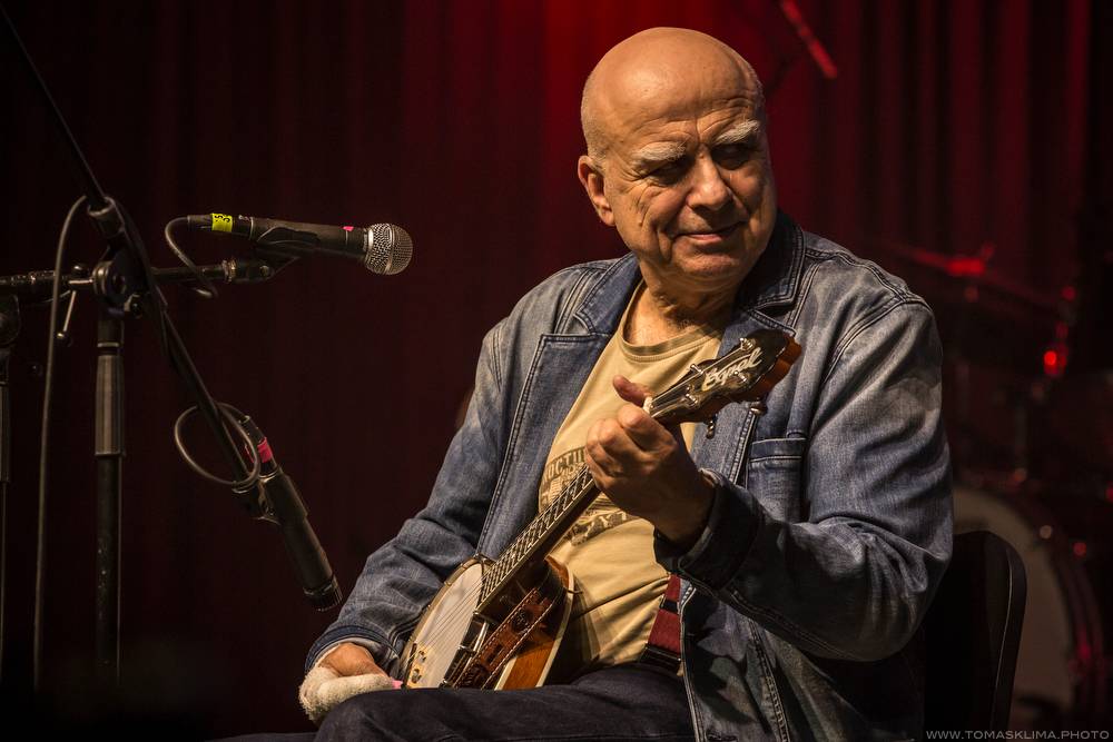 Hudební ceny Žebřík moderovali Jakub Kohák a Iva Pazderková, sošky sbírali Tomáš Klus, Ewa Farna a další