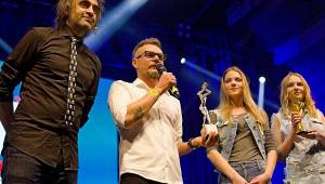 Žebřík 2016: Ewa Farna a Tomáš Klus mají po třech cenách, vítězili i Skyline, Hentai Corporation nebo Pokáč