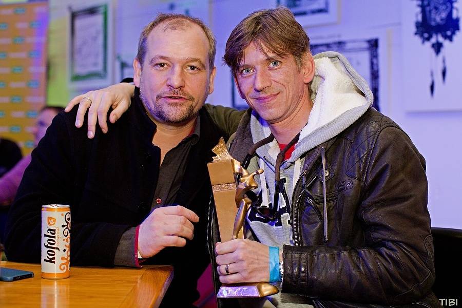 Žebřík 2016: Ewa Farna a Tomáš Klus mají po třech cenách, vítězili i Skyline, Hentai Corporation nebo Pokáč