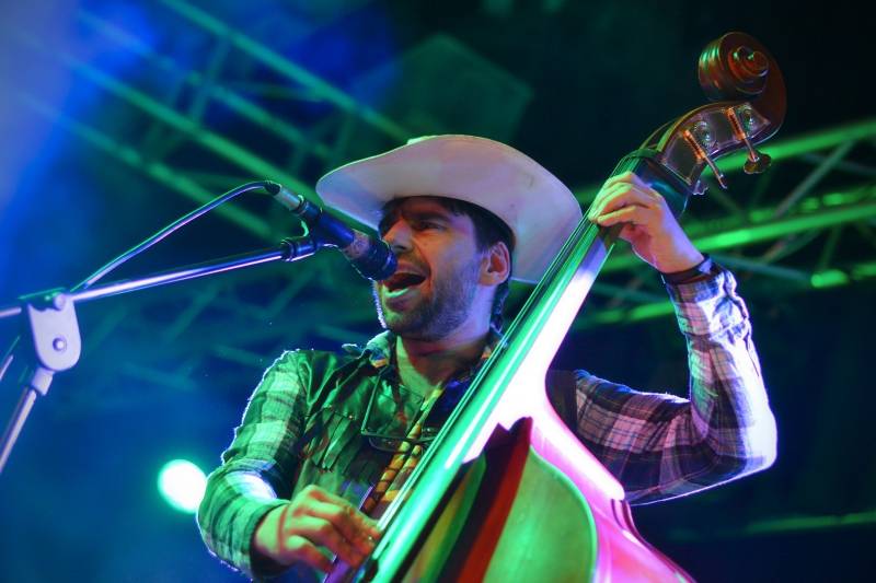 Wohnout v akustickém provedení zvedl v Pardubicích diváky ze židlí