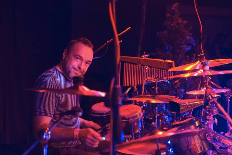 Wohnout v akustickém provedení zvedl v Pardubicích diváky ze židlí