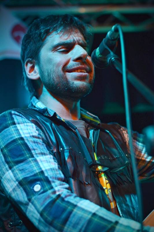 Wohnout v akustickém provedení zvedl v Pardubicích diváky ze židlí