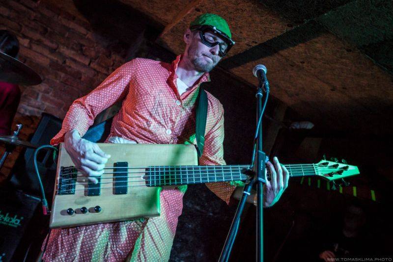 Chiki Liki Tu-A vyučovali v Café V lese matematiku: 3x4=13!