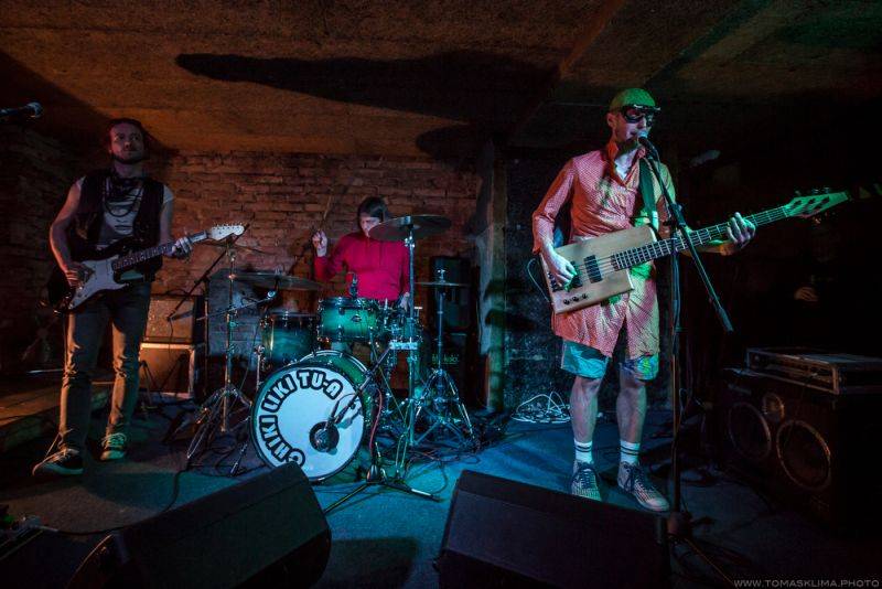 Chiki Liki Tu-A vyučovali v Café V lese matematiku: 3x4=13!