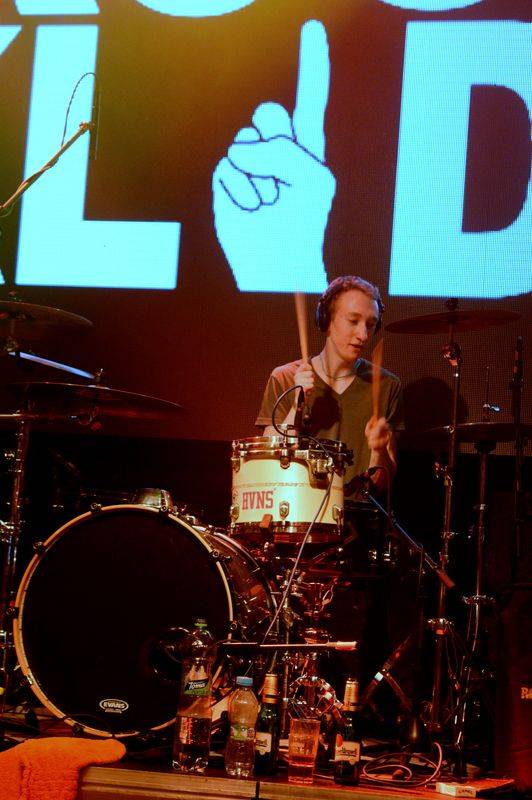 Úspěšné turné Ovoce a UDG vyprodalo Lucerna Music Bar, zazpívat si přišel i Xindl X