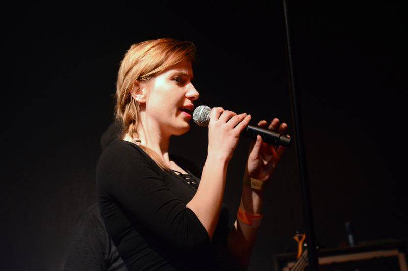 Úspěšné turné Ovoce a UDG vyprodalo Lucerna Music Bar, zazpívat si přišel i Xindl X