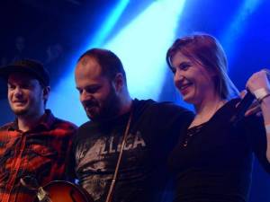 Úspěšné turné Ovoce a UDG vyprodalo Lucerna Music Bar, zazpívat si přišel i Xindl X