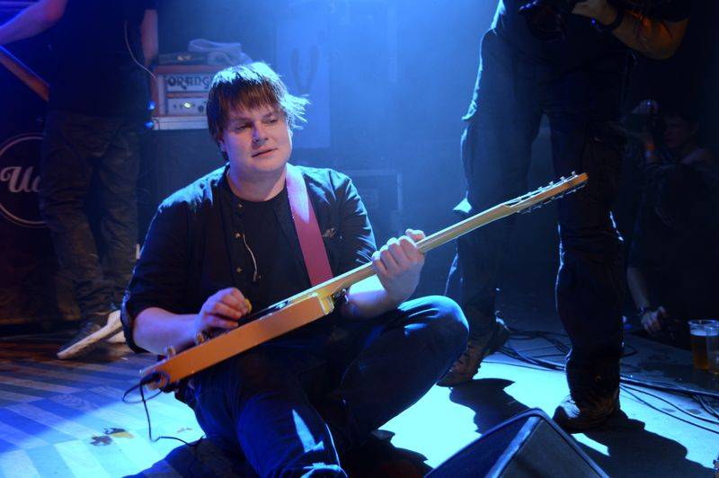 Úspěšné turné Ovoce a UDG vyprodalo Lucerna Music Bar, zazpívat si přišel i Xindl X