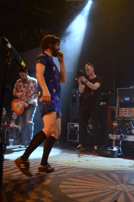 Úspěšné turné Ovoce a UDG vyprodalo Lucerna Music Bar, zazpívat si přišel i Xindl X