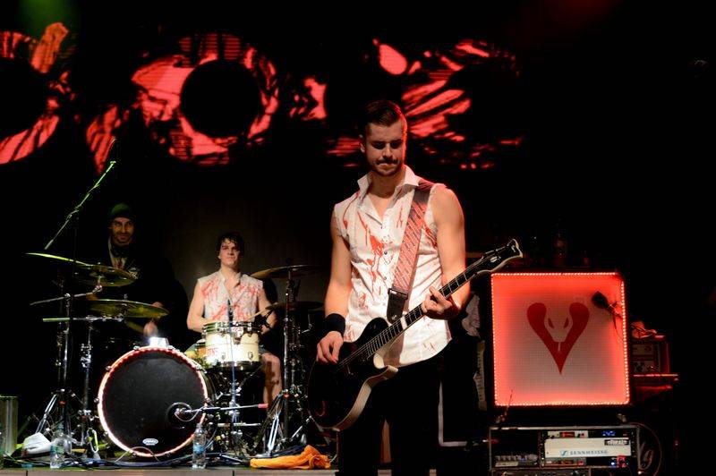 Úspěšné turné Ovoce a UDG vyprodalo Lucerna Music Bar, zazpívat si přišel i Xindl X