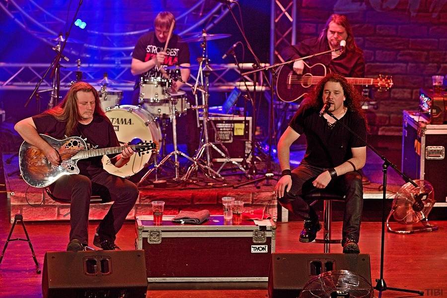 Arakain v Českých Budějovicích zahráli unplugged