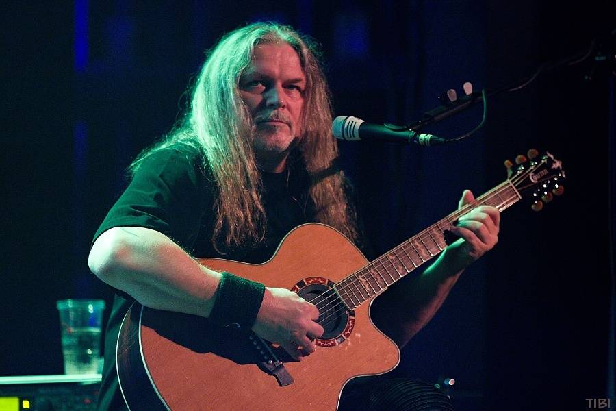 Arakain v Českých Budějovicích zahráli unplugged