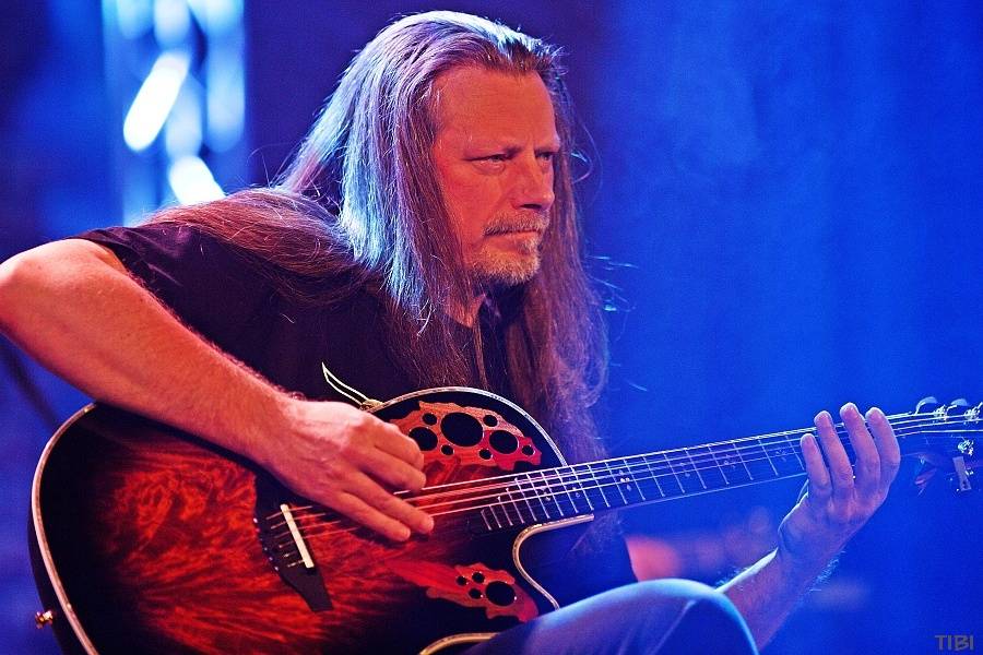 Arakain v Českých Budějovicích zahráli unplugged