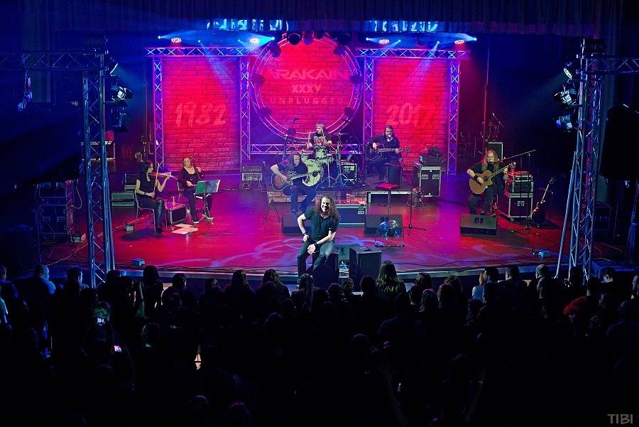 Arakain v Českých Budějovicích zahráli unplugged
