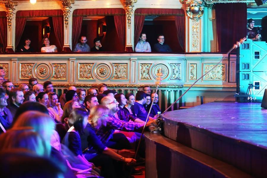 Wohnout unplugged v Brně: v Mahenově divadle voněly špekáčky