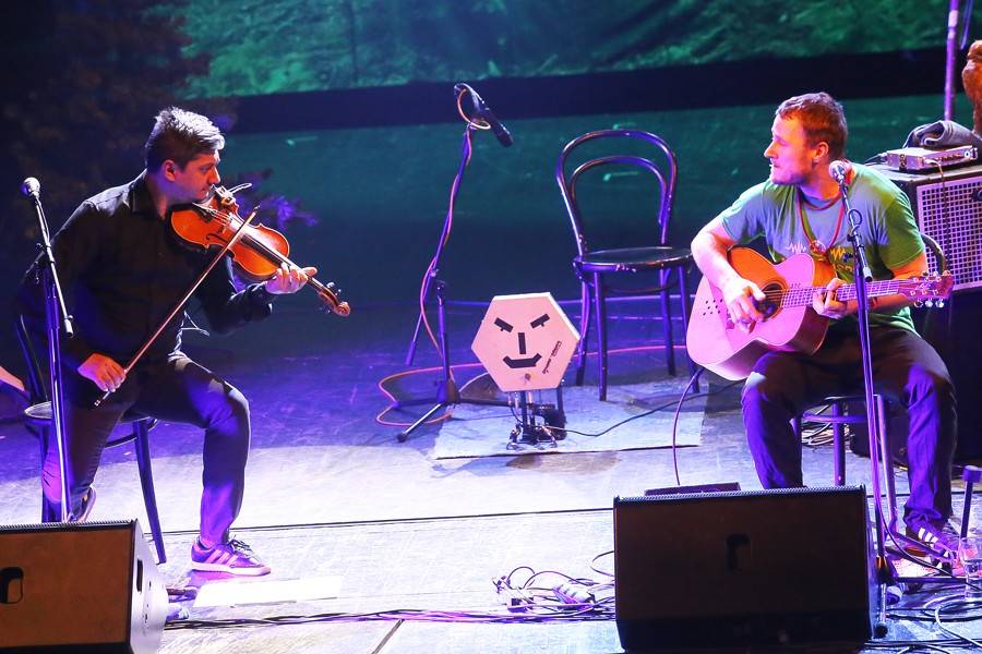 Wohnout unplugged v Brně: v Mahenově divadle voněly špekáčky