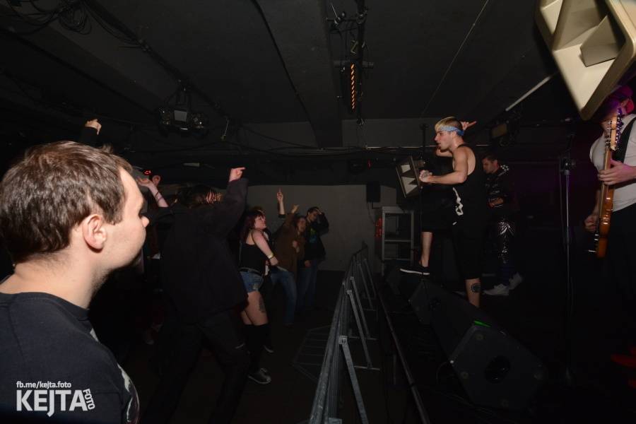 Žižkovská noc zahýbala Stormem! Imodium, Plexis i Totální nasazení roztančili fanoušky