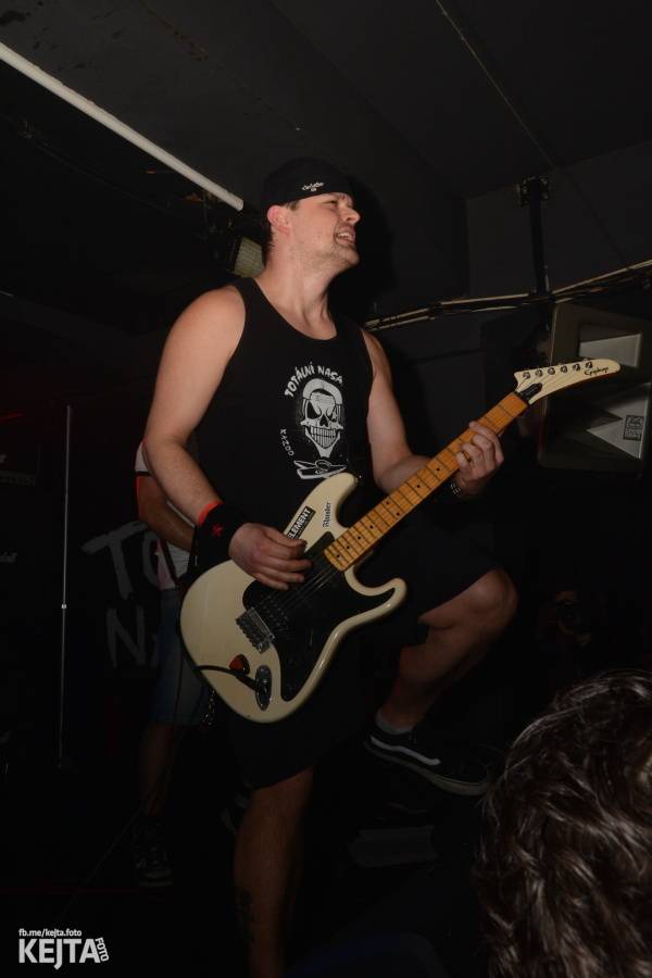 Žižkovská noc zahýbala Stormem! Imodium, Plexis i Totální nasazení roztančili fanoušky