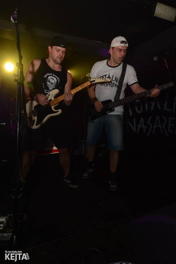 Žižkovská noc zahýbala Stormem! Imodium, Plexis i Totální nasazení roztančili fanoušky