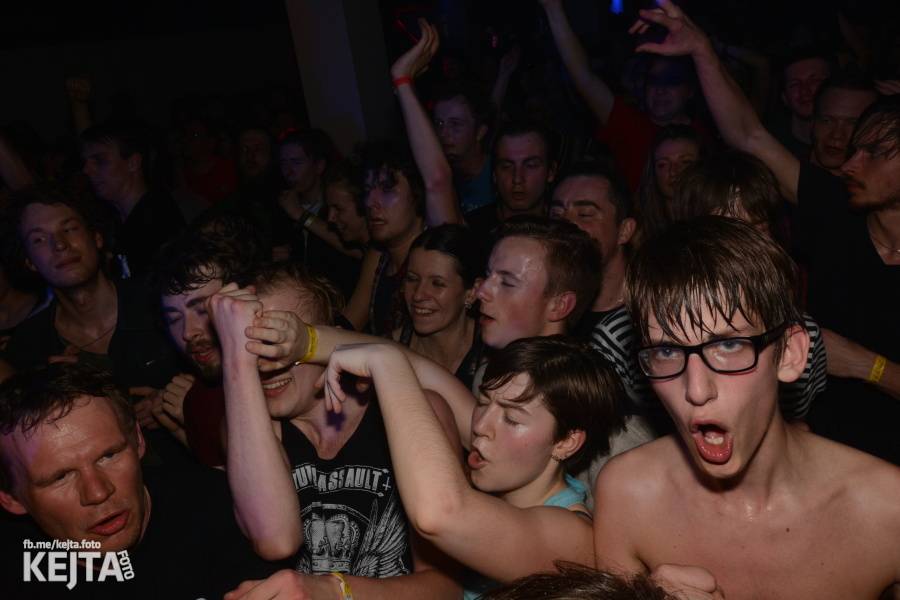 Žižkovská noc zahýbala Stormem! Imodium, Plexis i Totální nasazení roztančili fanoušky