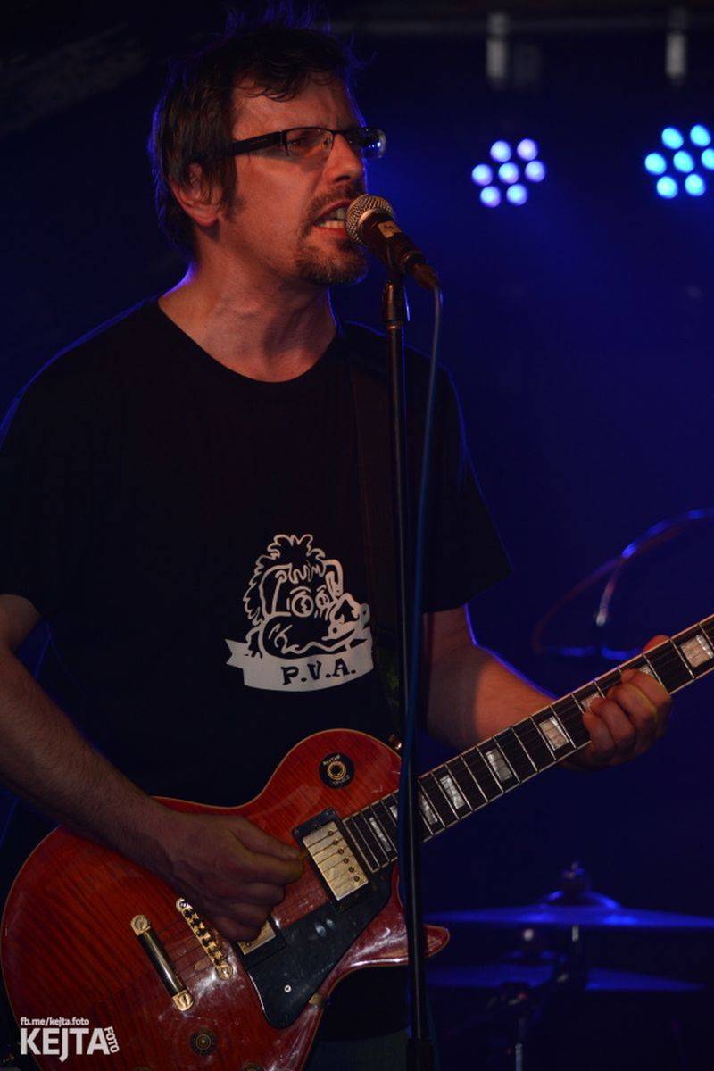 Žižkovská noc nepolevila ani v sobotu, vystoupili RV 4, PVA nebo NVÚ