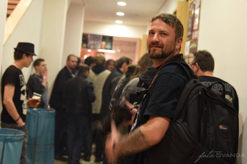 Arakain slavil narozeniny znovu nadvakrát