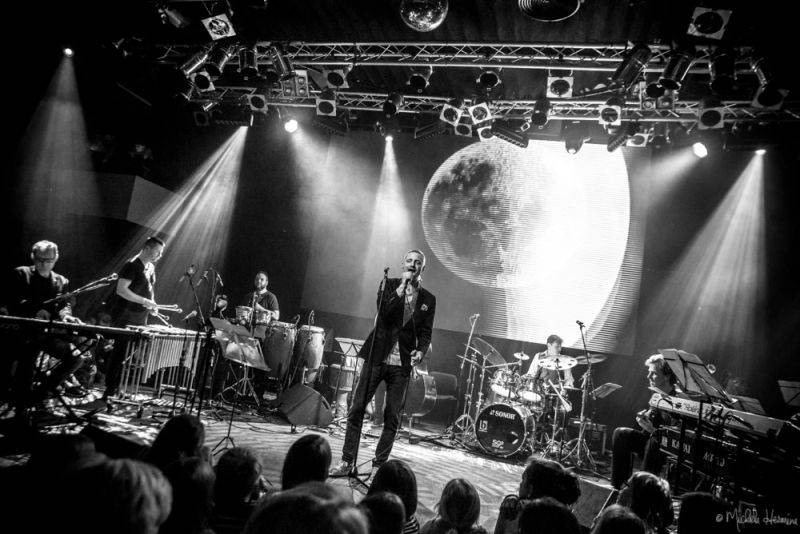 Planety spojily děti a dospělé v pražském Lucerna Music Baru