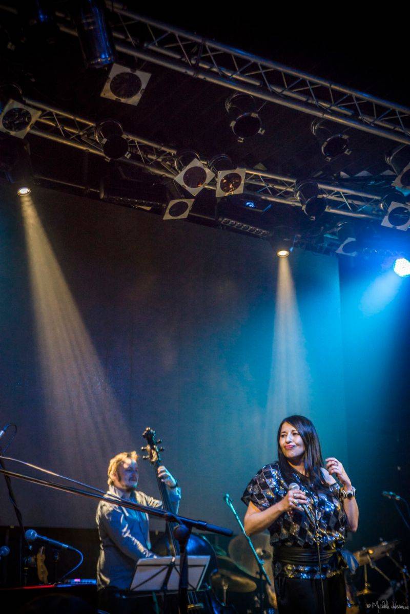 Planety spojily děti a dospělé v pražském Lucerna Music Baru