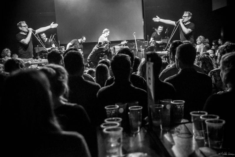 Planety spojily děti a dospělé v pražském Lucerna Music Baru