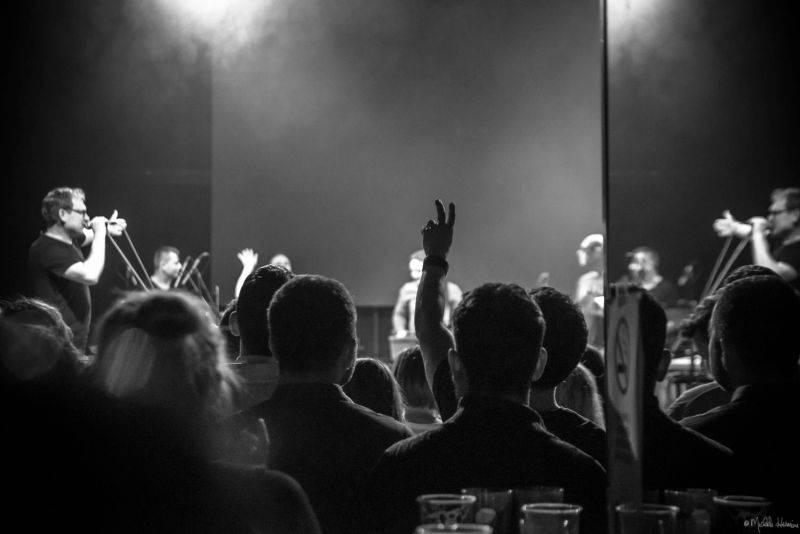 Planety spojily děti a dospělé v pražském Lucerna Music Baru