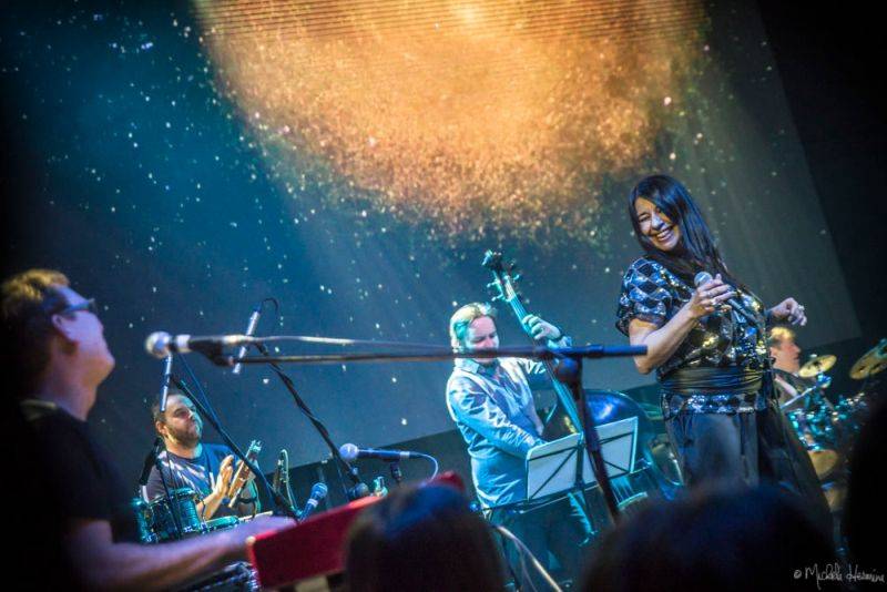 Planety spojily děti a dospělé v pražském Lucerna Music Baru