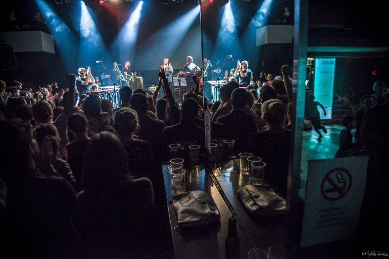 Planety spojily děti a dospělé v pražském Lucerna Music Baru