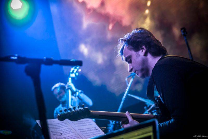 Planety spojily děti a dospělé v pražském Lucerna Music Baru