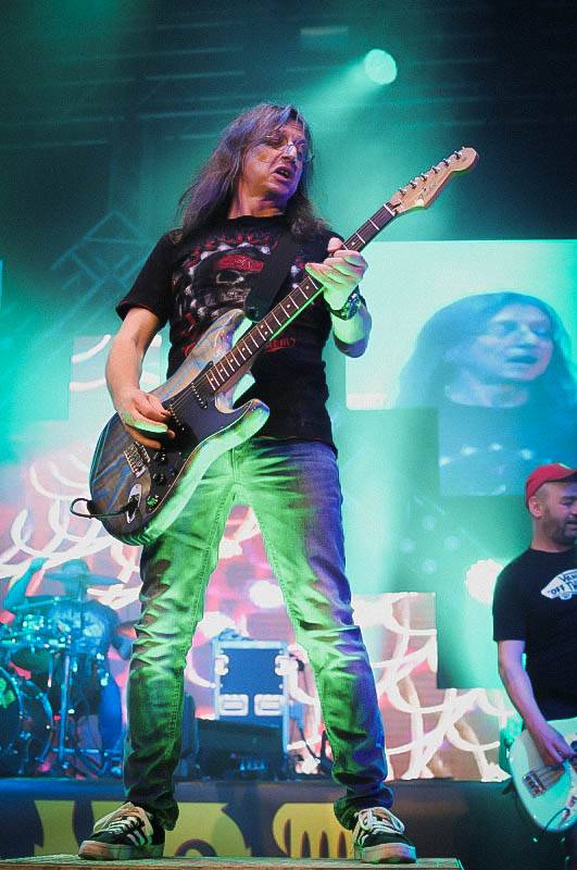 Alkehol oslavil v Lucerně čtvrtstoletí, popřáli Lukáš Pavlásek, Tři sestry nebo Josef Vojtek