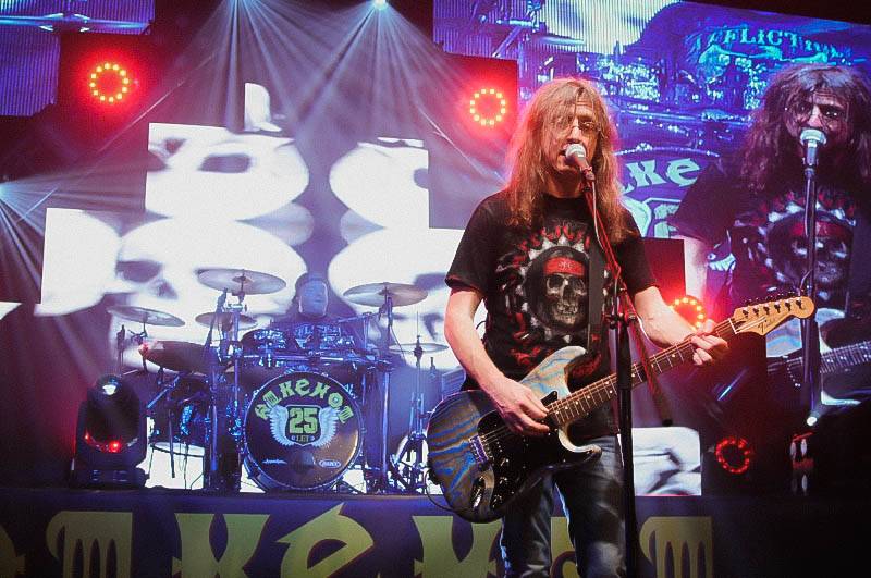 Alkehol oslavil v Lucerně čtvrtstoletí, popřáli Lukáš Pavlásek, Tři sestry nebo Josef Vojtek