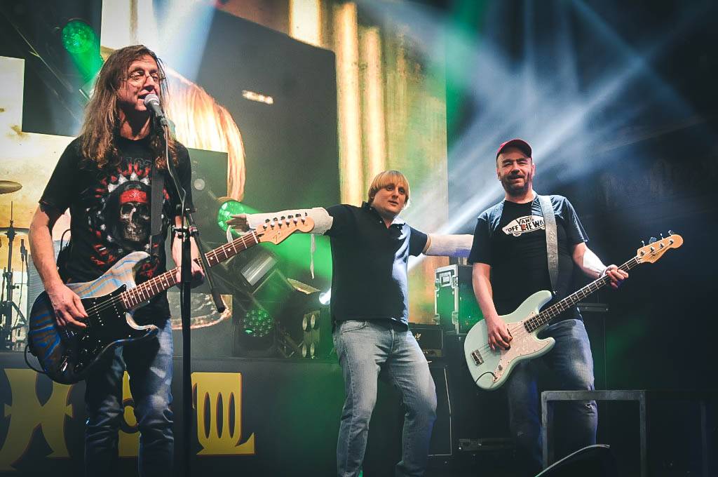 Alkehol oslavil v Lucerně čtvrtstoletí, popřáli Lukáš Pavlásek, Tři sestry nebo Josef Vojtek