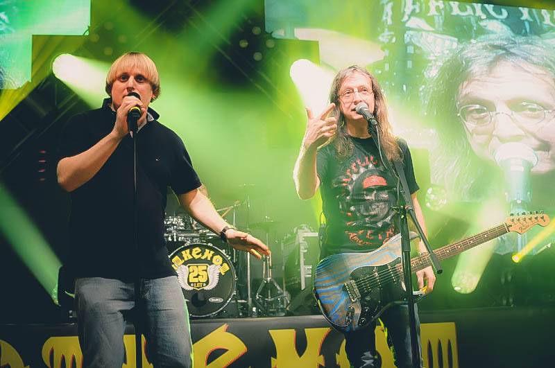 Alkehol oslavil v Lucerně čtvrtstoletí, popřáli Lukáš Pavlásek, Tři sestry nebo Josef Vojtek