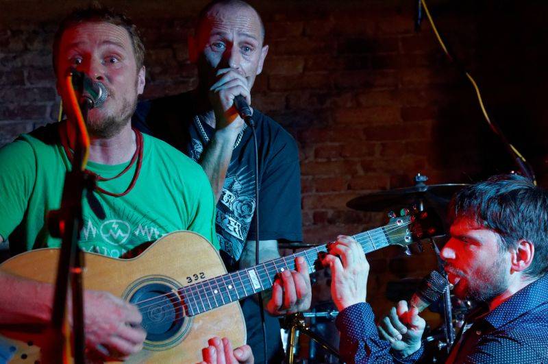 Wohnout potěšili akustickým koncertem i pražské publikum