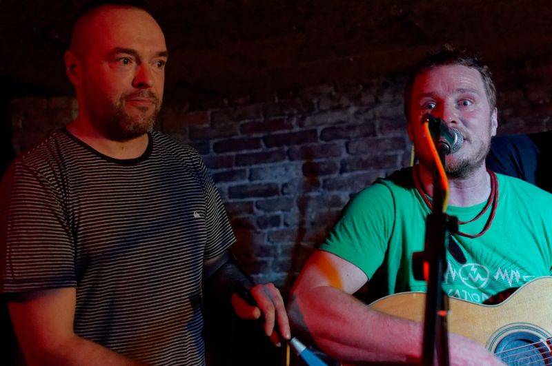 Wohnout potěšili akustickým koncertem i pražské publikum