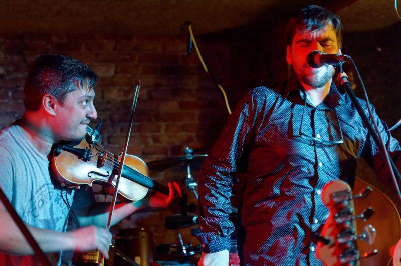 Wohnout potěšili akustickým koncertem i pražské publikum