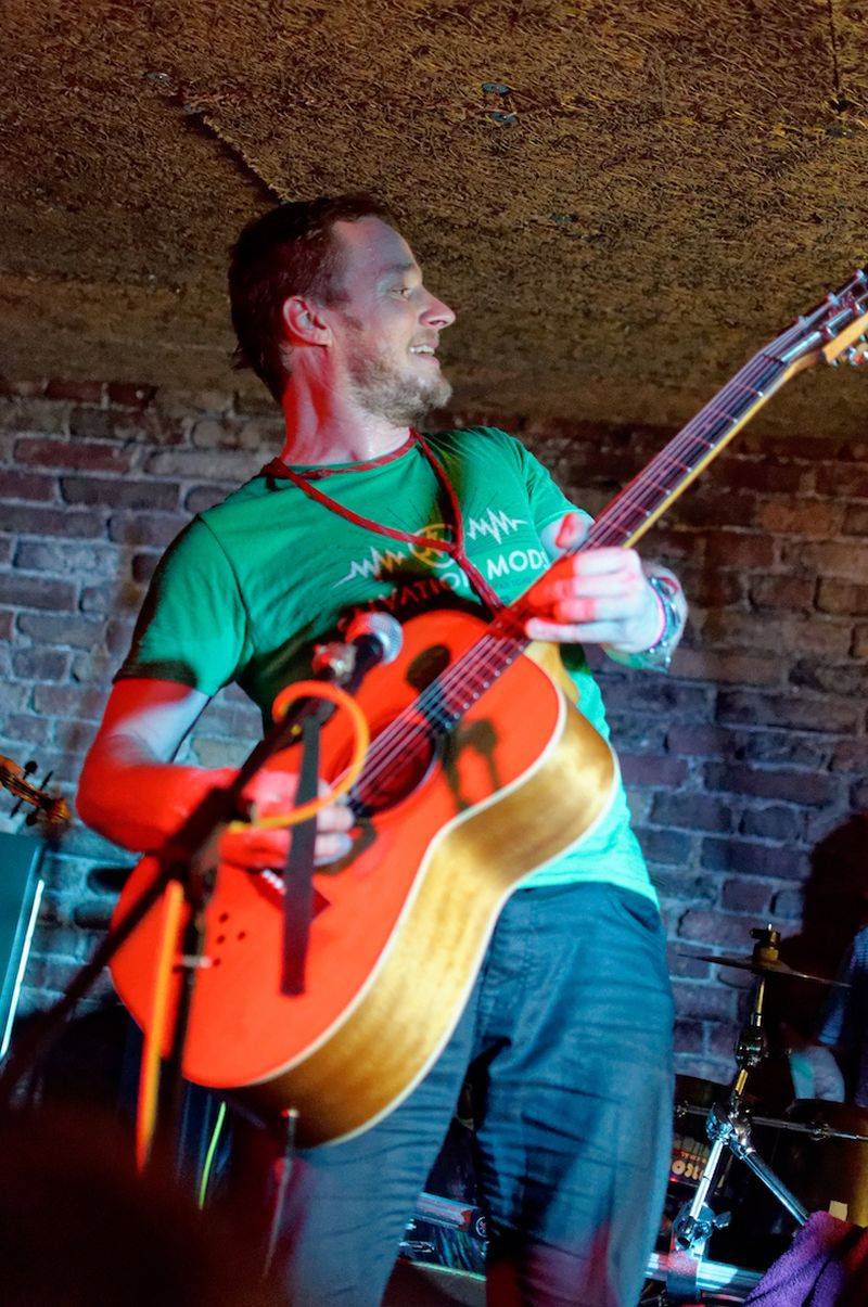 Wohnout potěšili akustickým koncertem i pražské publikum