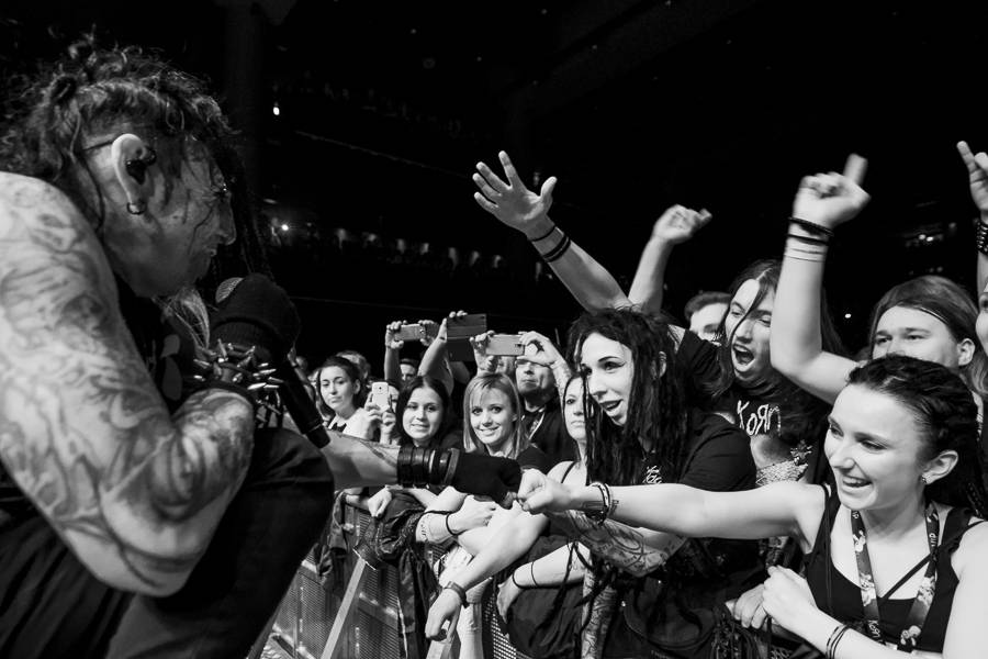 KoRn řádili ve Foru Karlín jako za starých dobrých časů