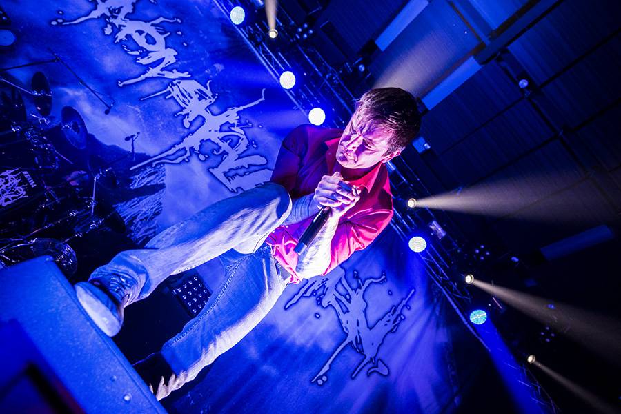 KoRn řádili ve Foru Karlín jako za starých dobrých časů