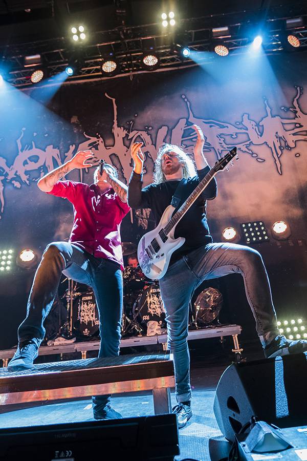 KoRn řádili ve Foru Karlín jako za starých dobrých časů