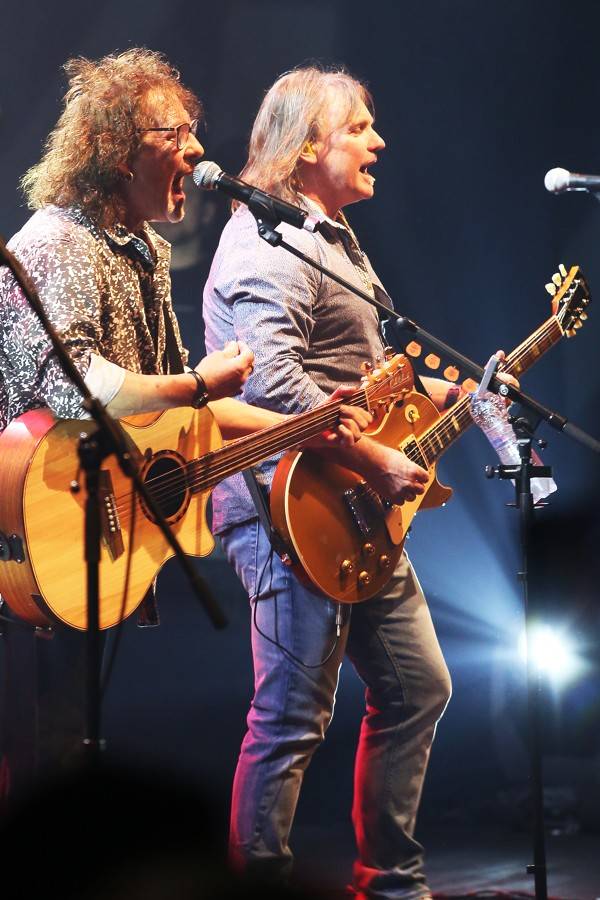 Smokie v Brně nezapomněli ani na Alice