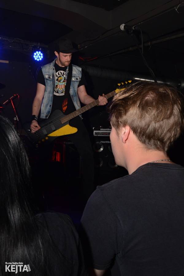 Punkový mejdan ve Stormu: E!E oslavili 30 let, dorazili i Nežfaleš a The Fialky