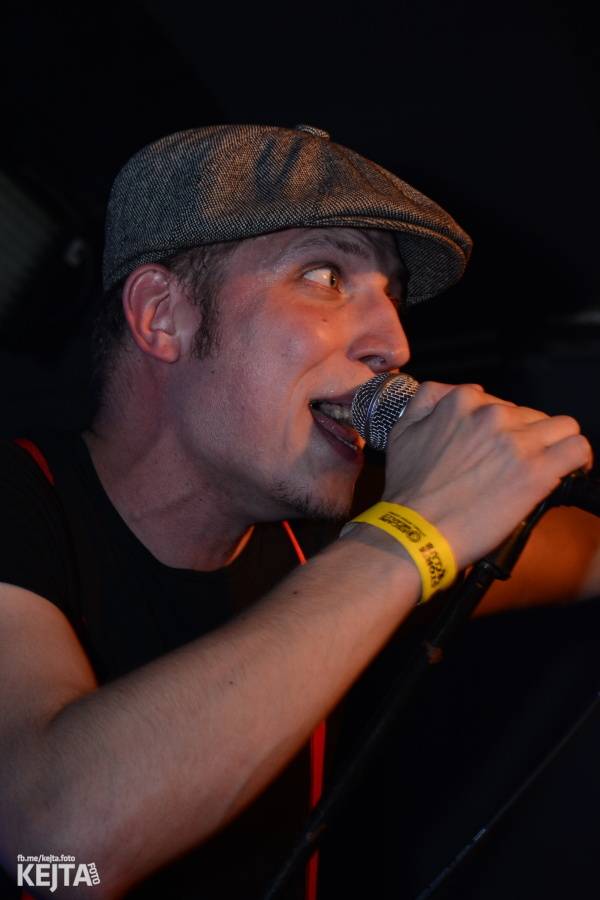 Punkový mejdan ve Stormu: E!E oslavili 30 let, dorazili i Nežfaleš a The Fialky