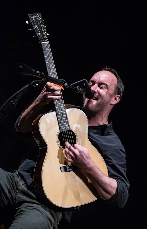 Dave Matthews zahrál s Timem Reynoldsem konečně v Praze. Divákům se omlouval za Trumpa